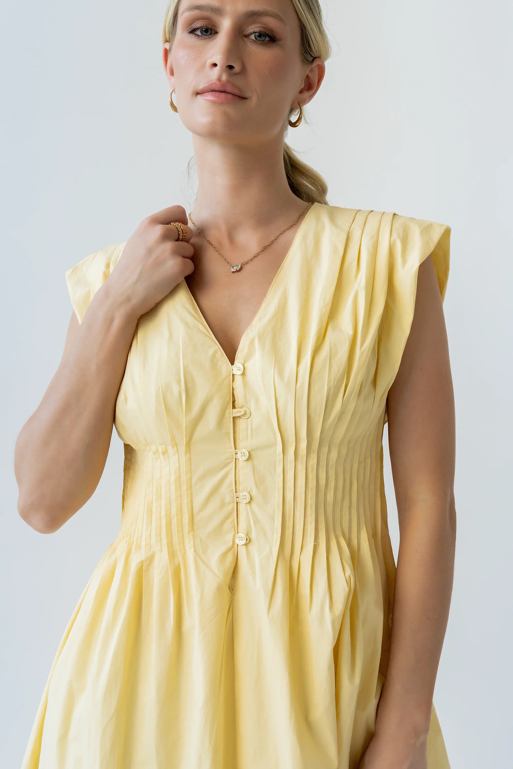 Barb Pleated Midi Dress in Yellow