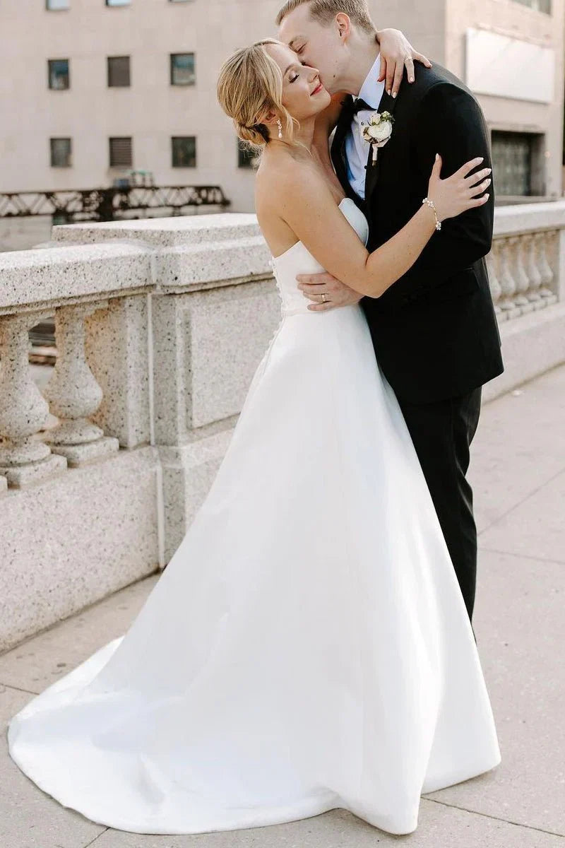 A Line Sweetheart White Satin Wedding Dresses