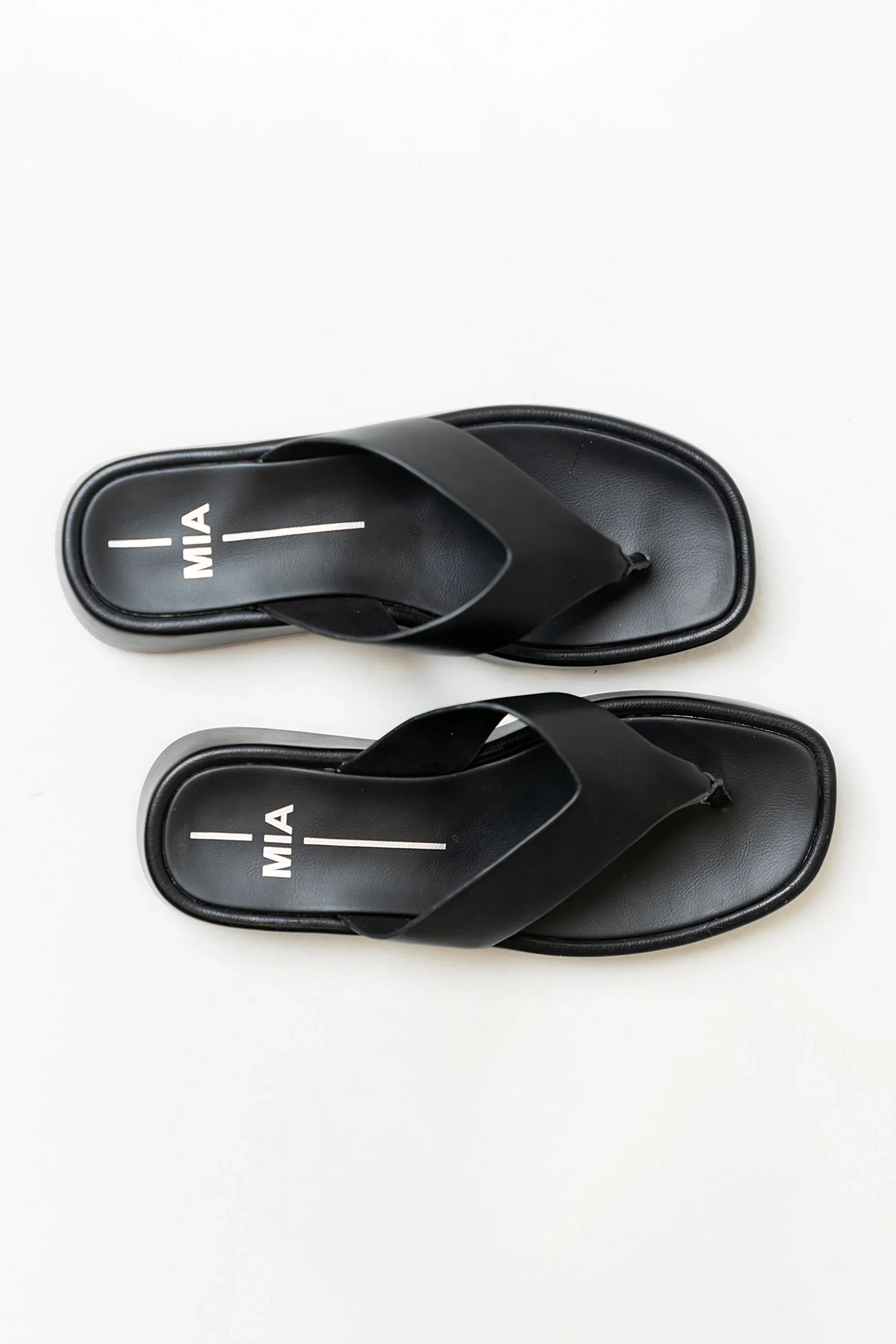 Lola Platform Sandal in Black