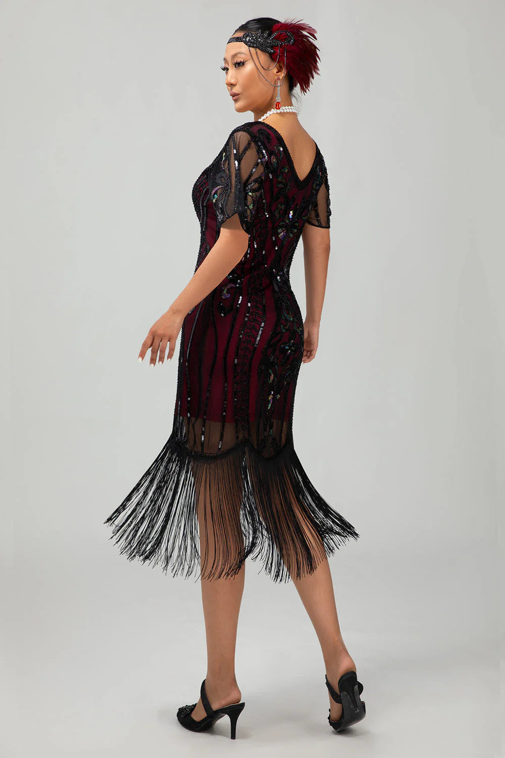 Sparkly Flapper Black Golden Sequin Bodycon Fringed 1920s Dress