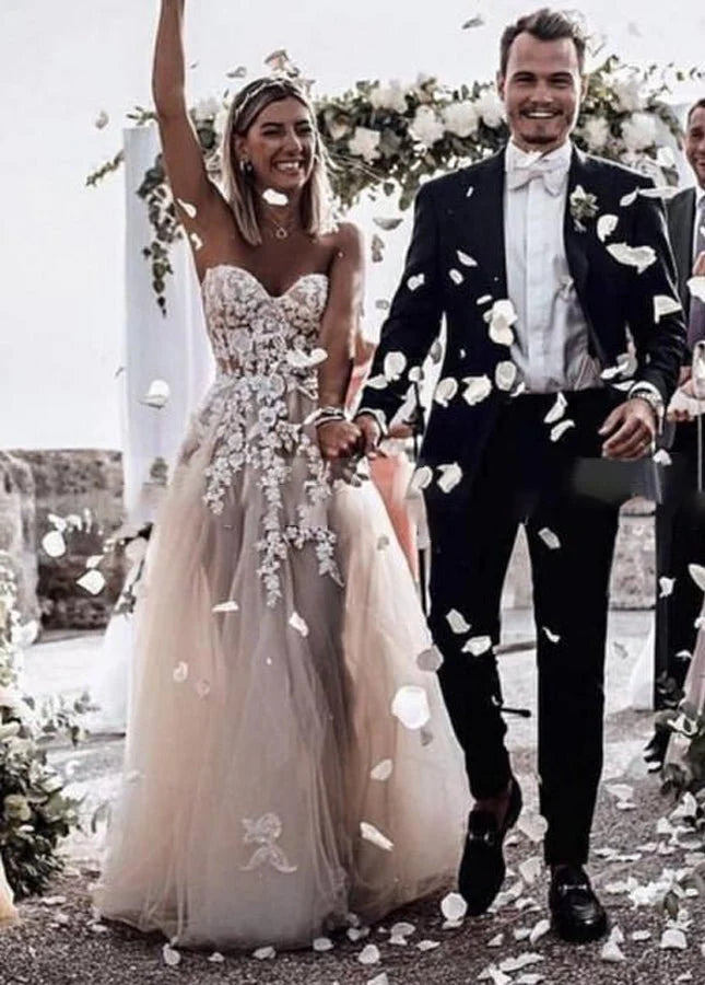 A line Tulle Skirt Floral Lace Sweetheart Wedding Dresses Backless