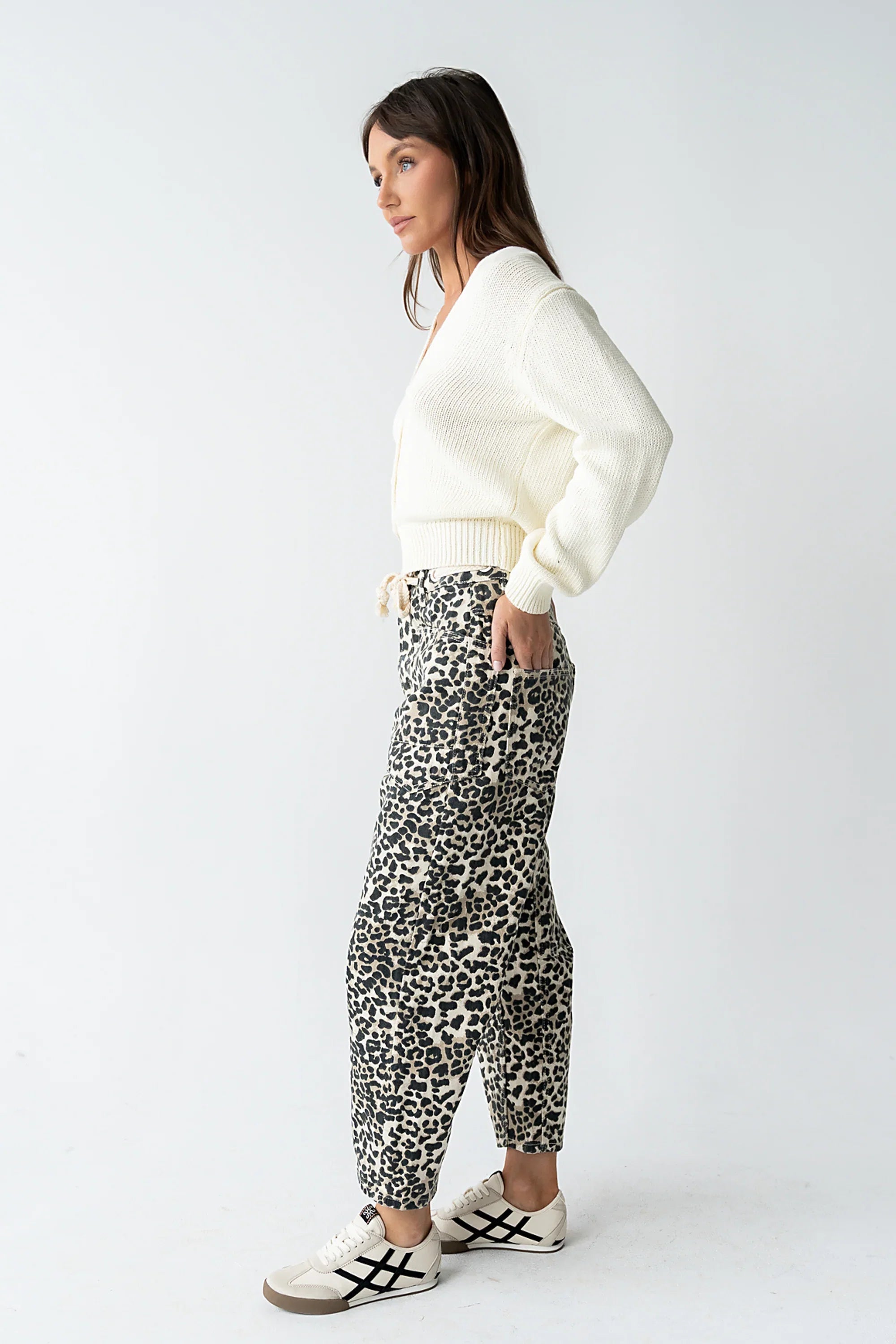 Jocelyn Barrel Jeans in Leopard