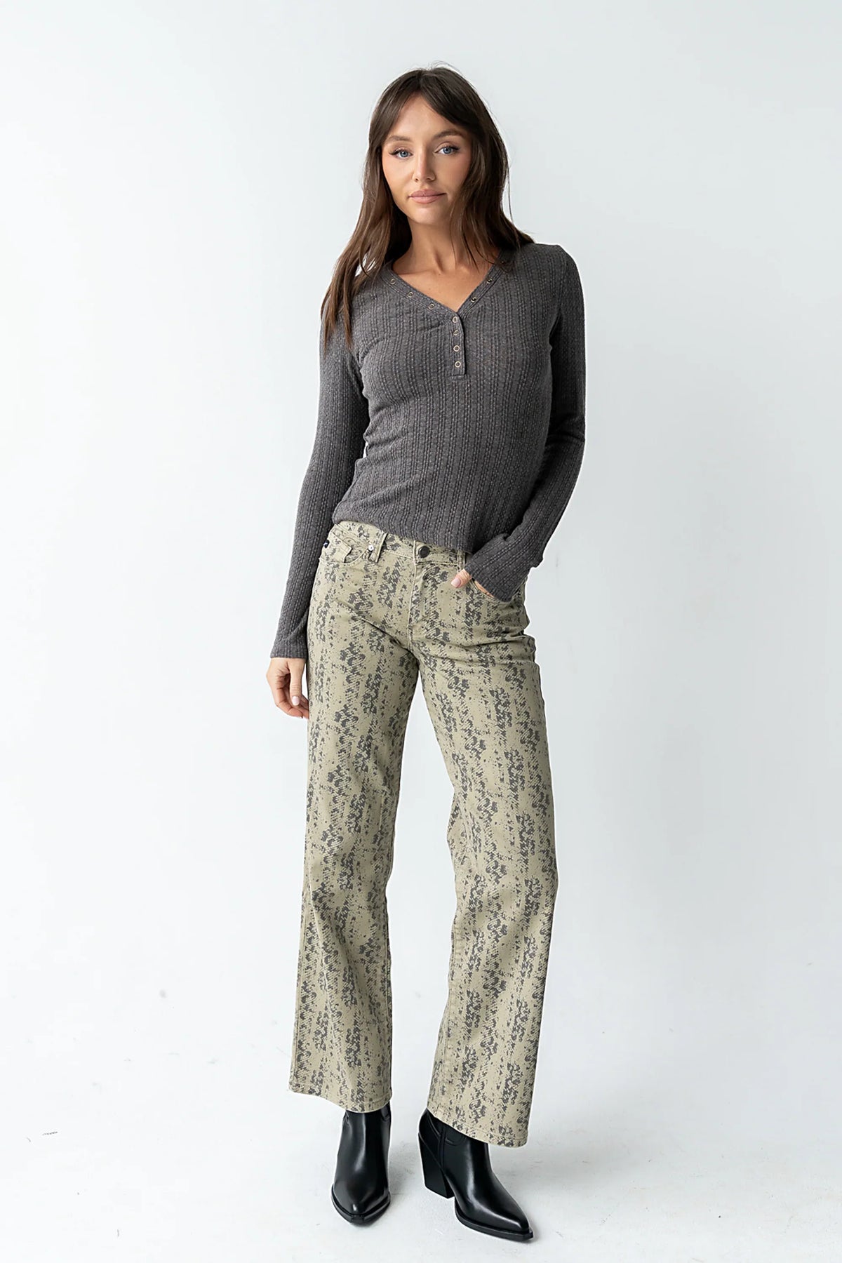 Mckayla Textured Top in Charcoal