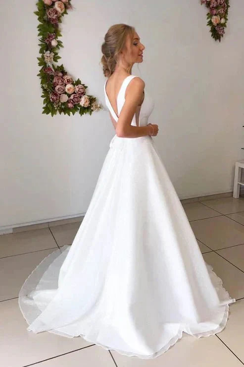 A line Attractive V neck Simple Wedding Dress Rustic Wedding Gown
