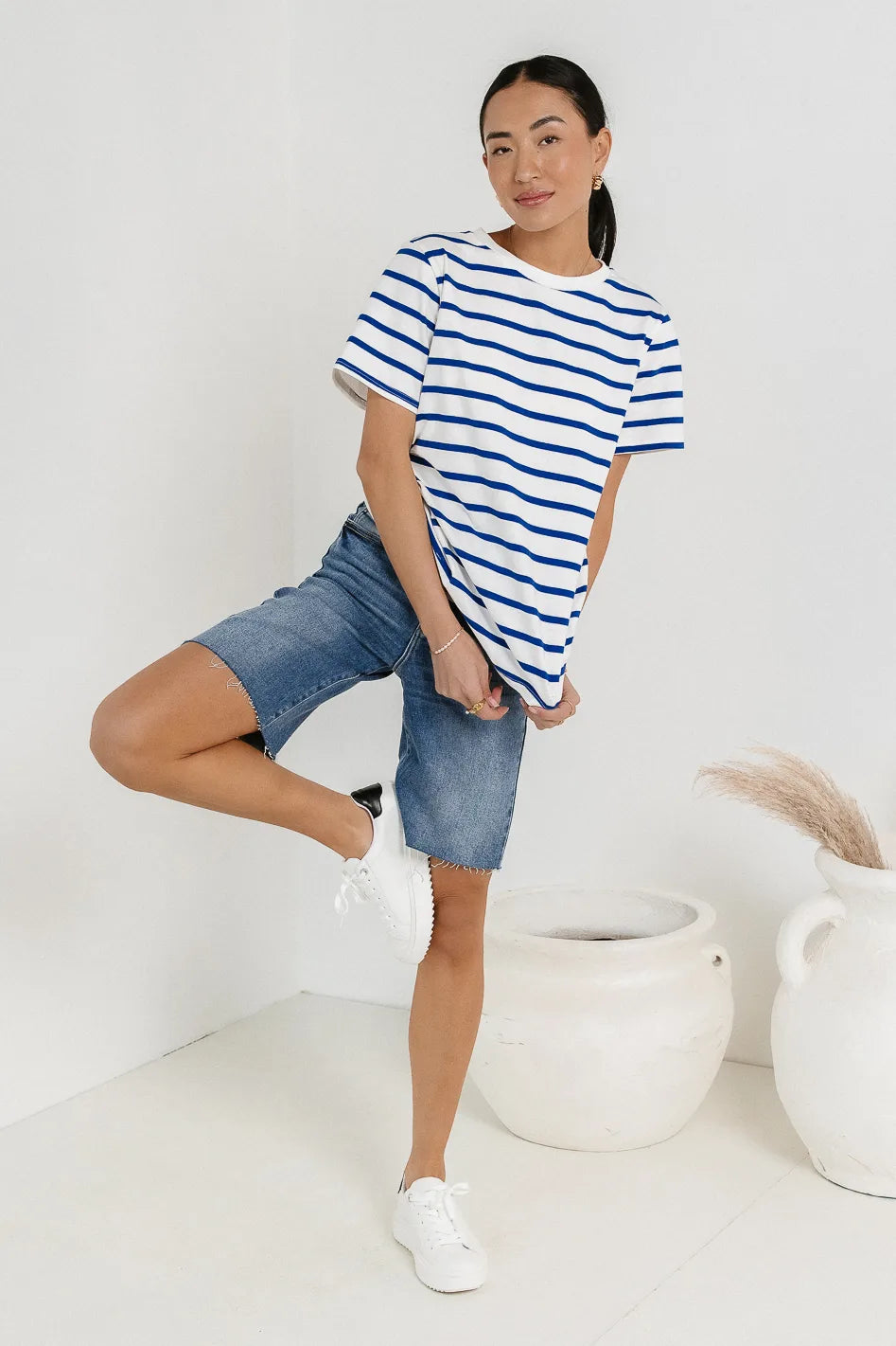 Rebecca Bermuda Shorts in Medium Wash