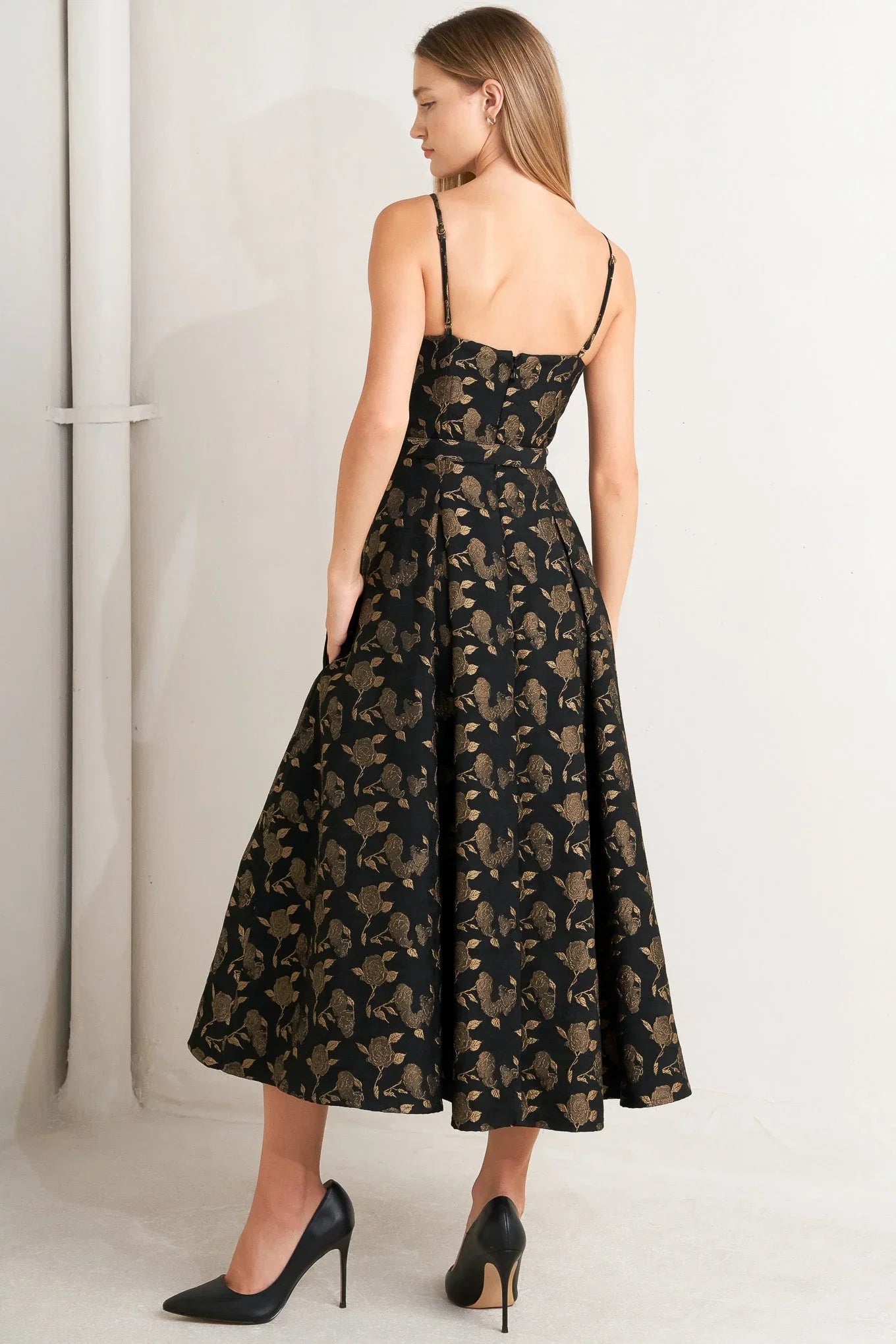GARDEN OPERA BLACK BROWN MIDI DRESS