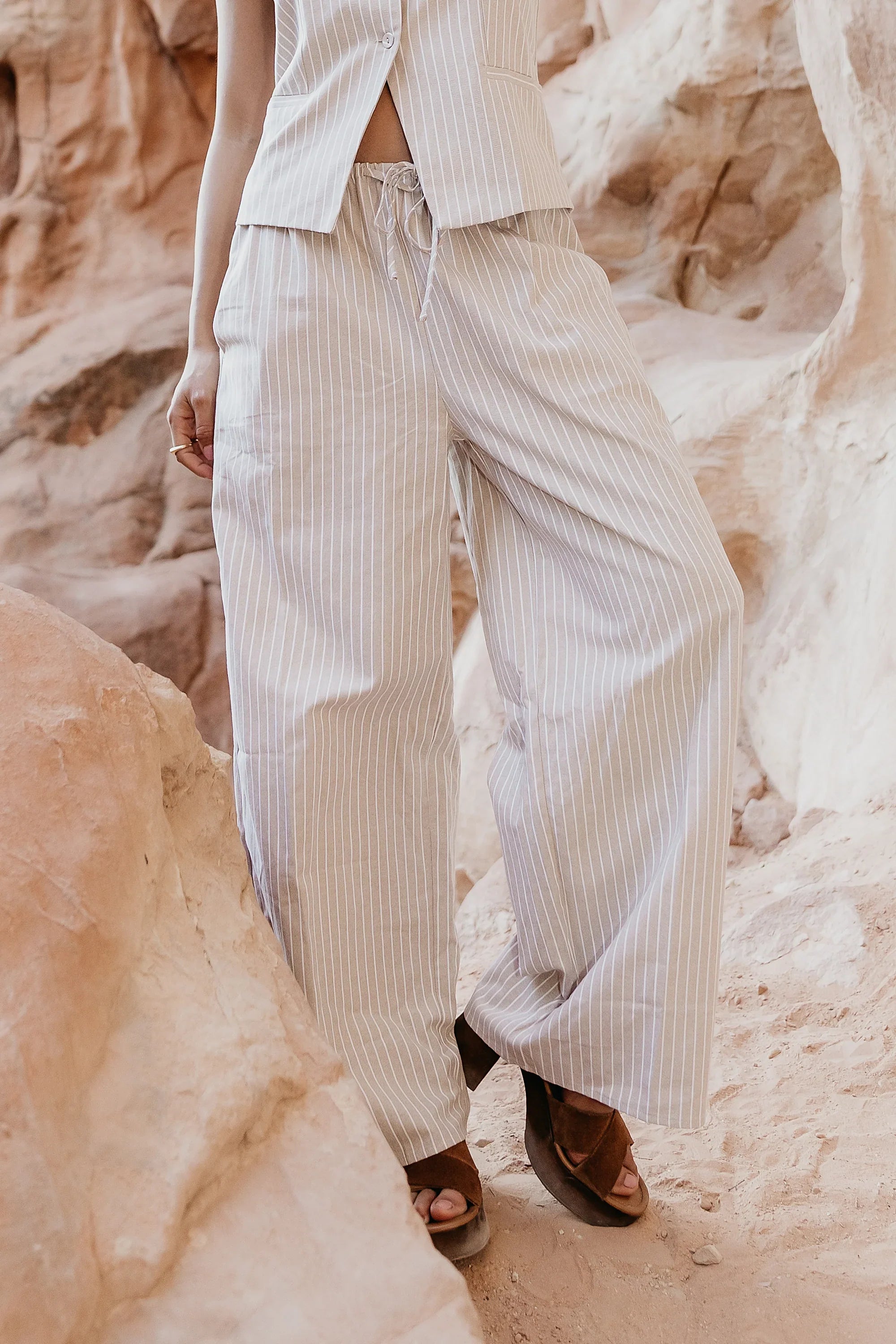 Rosa Wide Leg Pants in Taupe