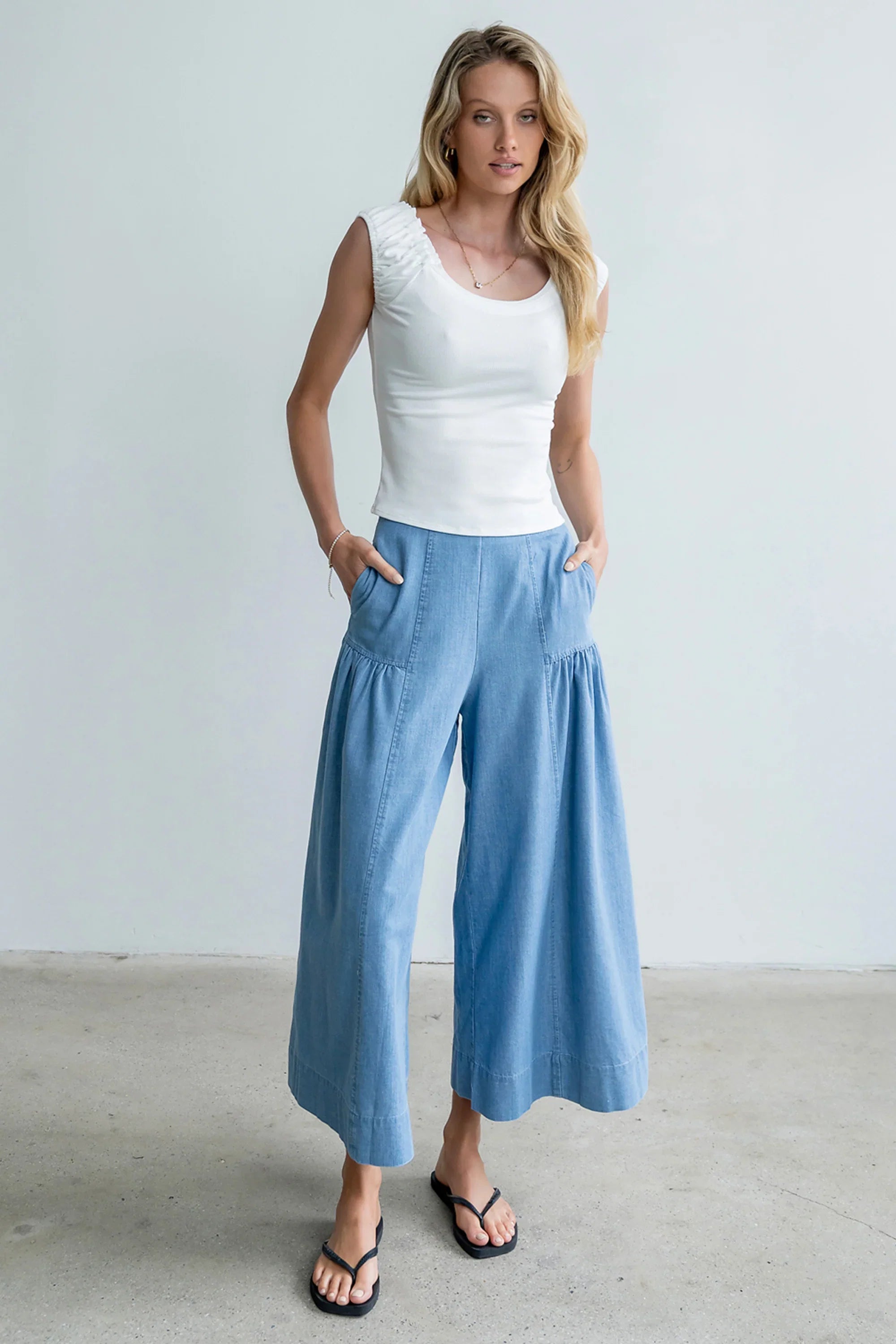 Kali Cropped Wide Leg Pants