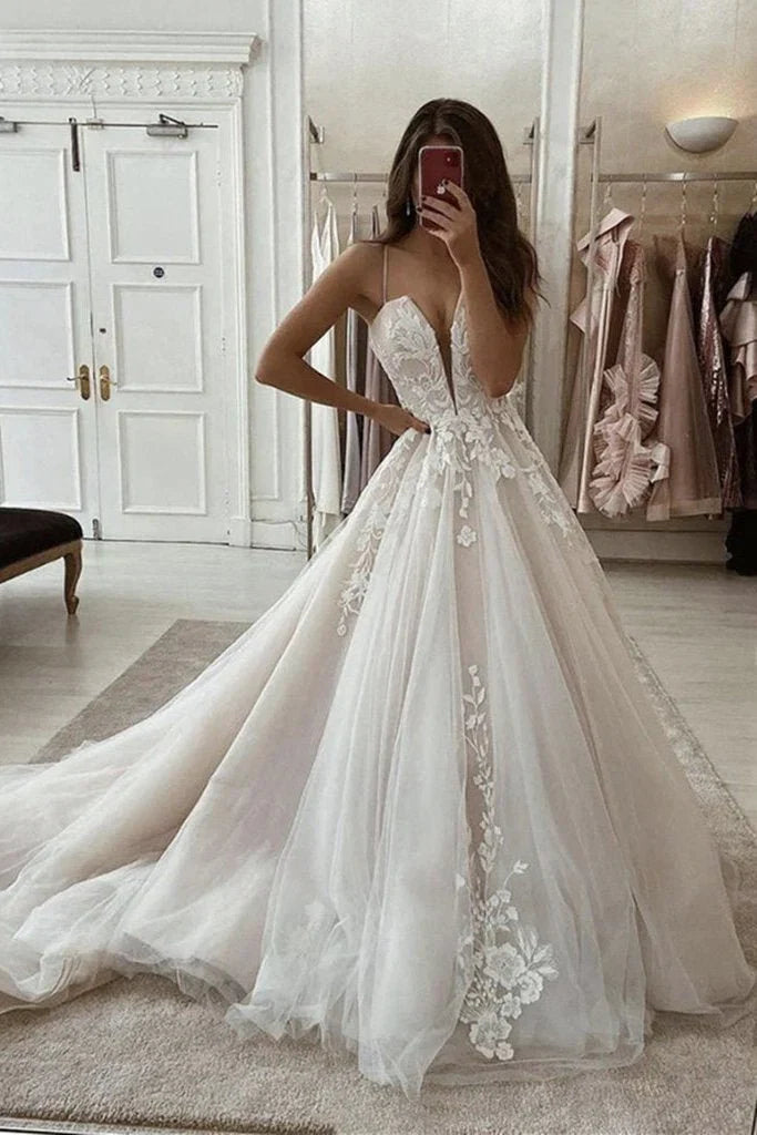 A Line Spaghetti Straps Deep V Neck White Lace Appliques Wedding Dress