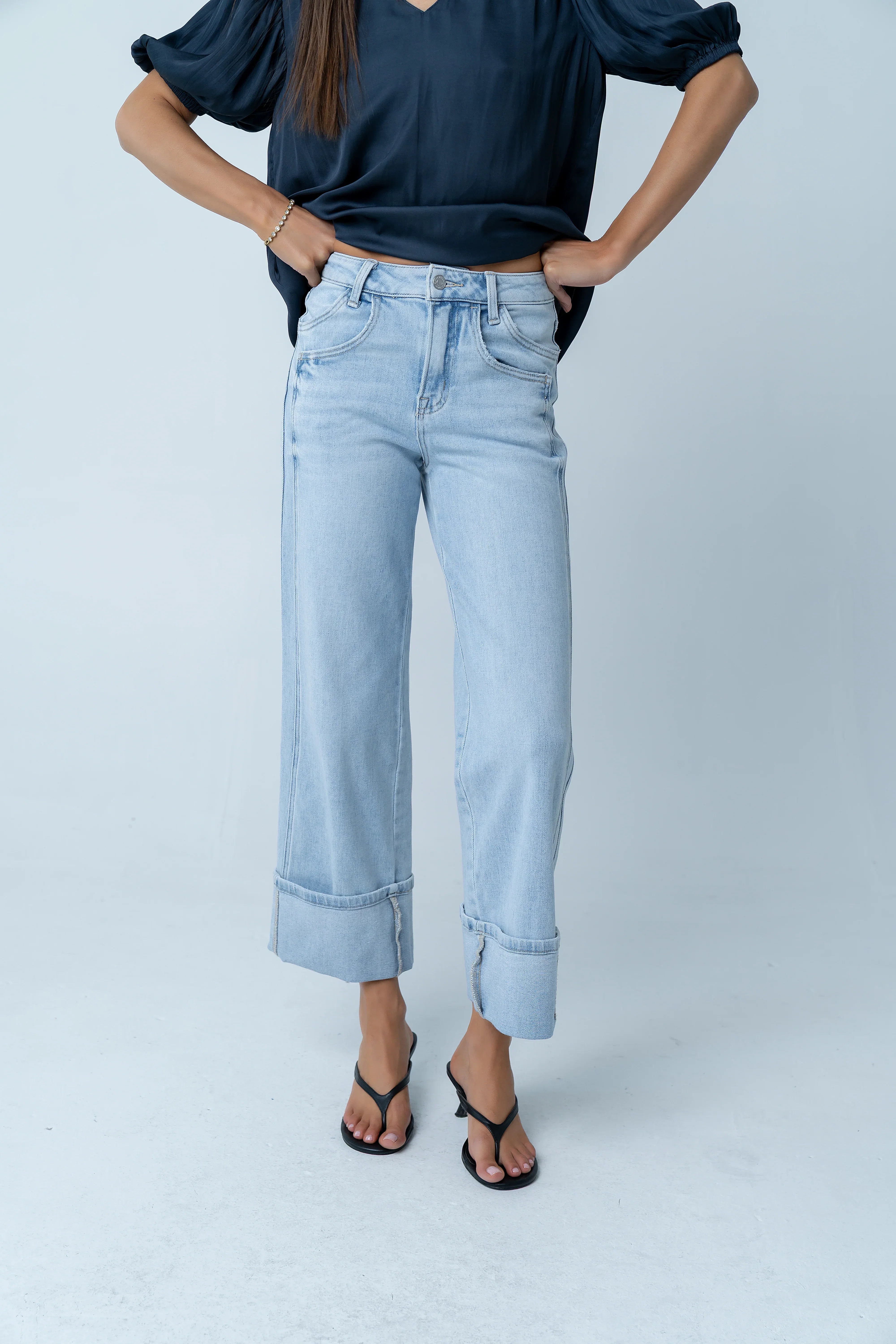 Kenyen Cuffed Wide Leg Jeans