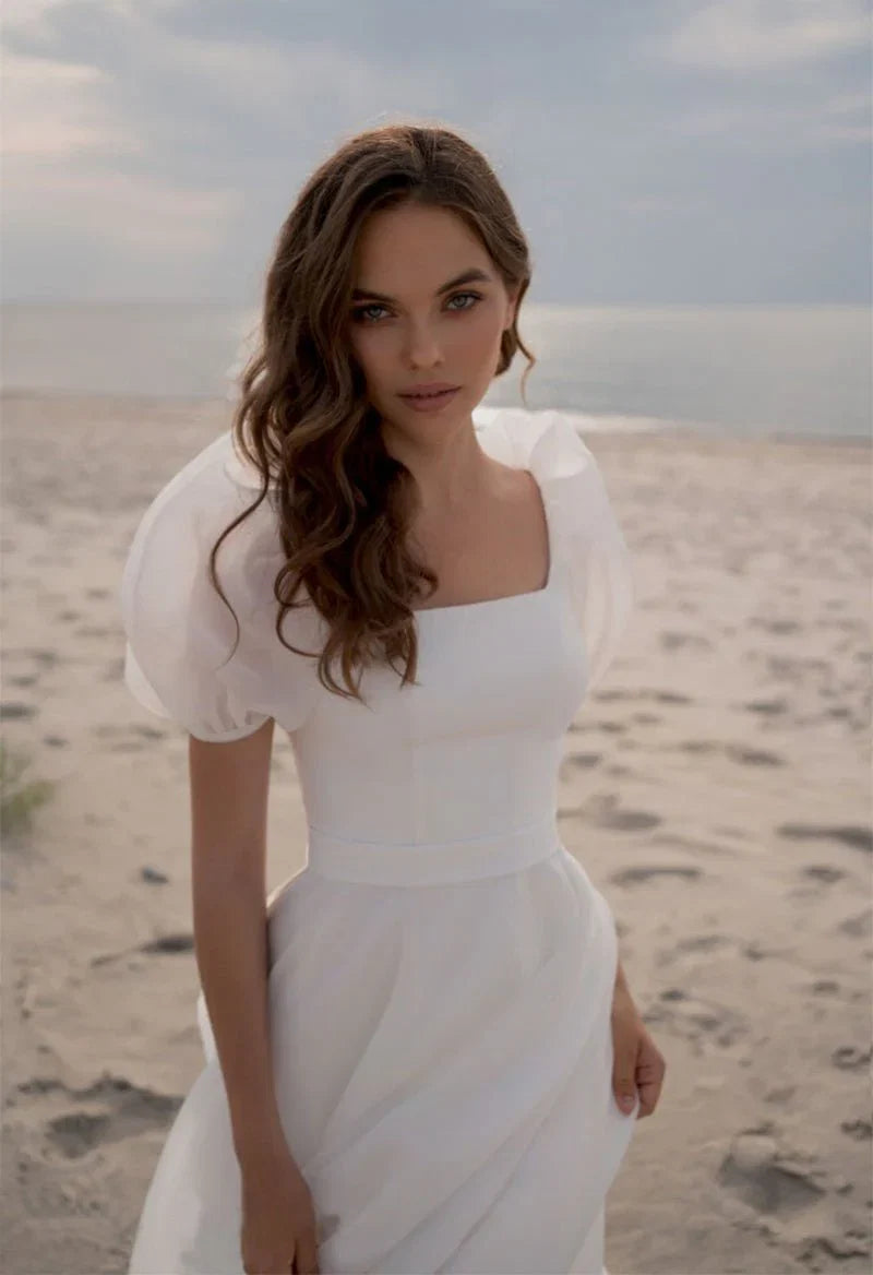 Charming A Line Square Neck Short Sleeves Wedding Dresses with Train