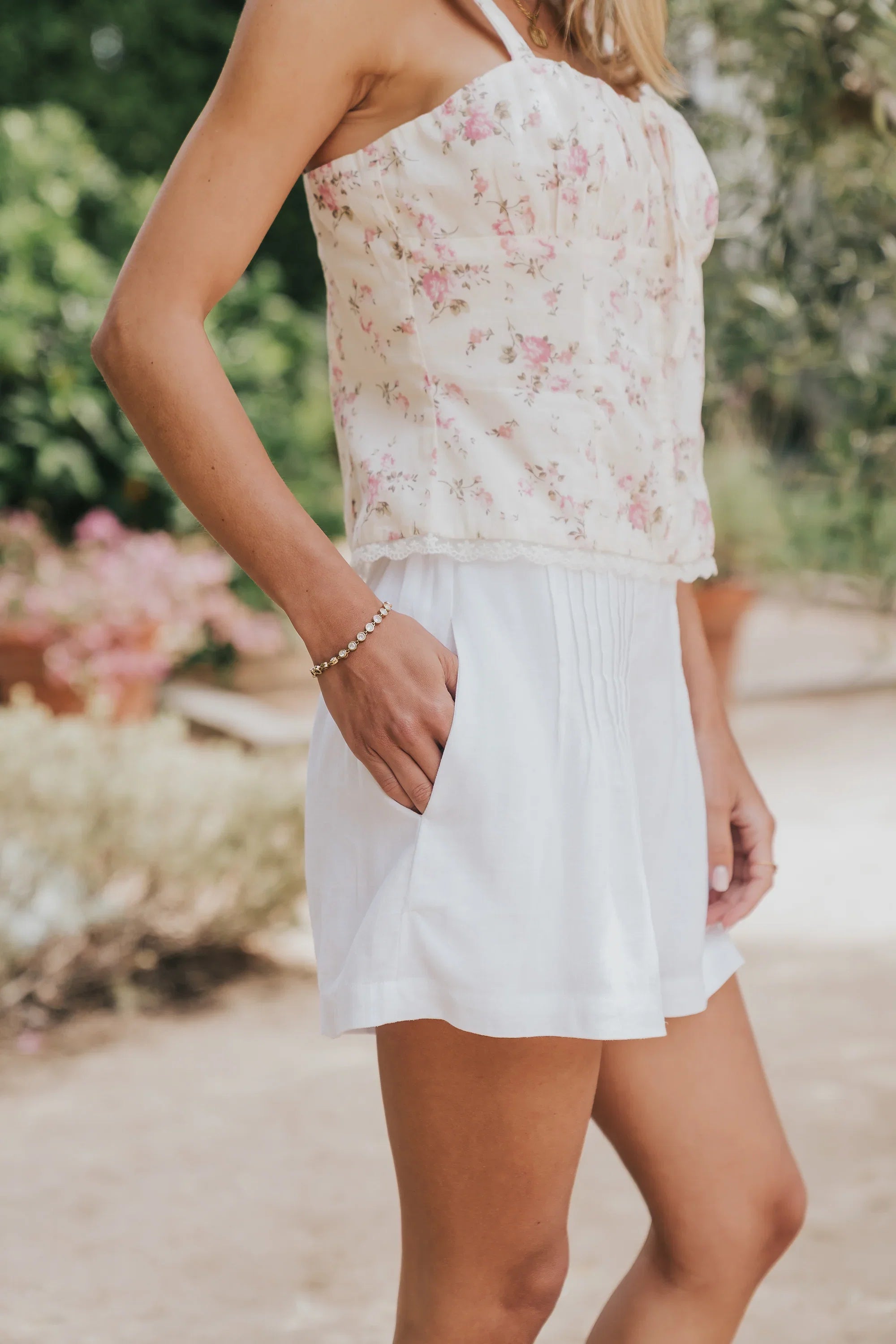 Jenny Pleated Shorts in Ivory