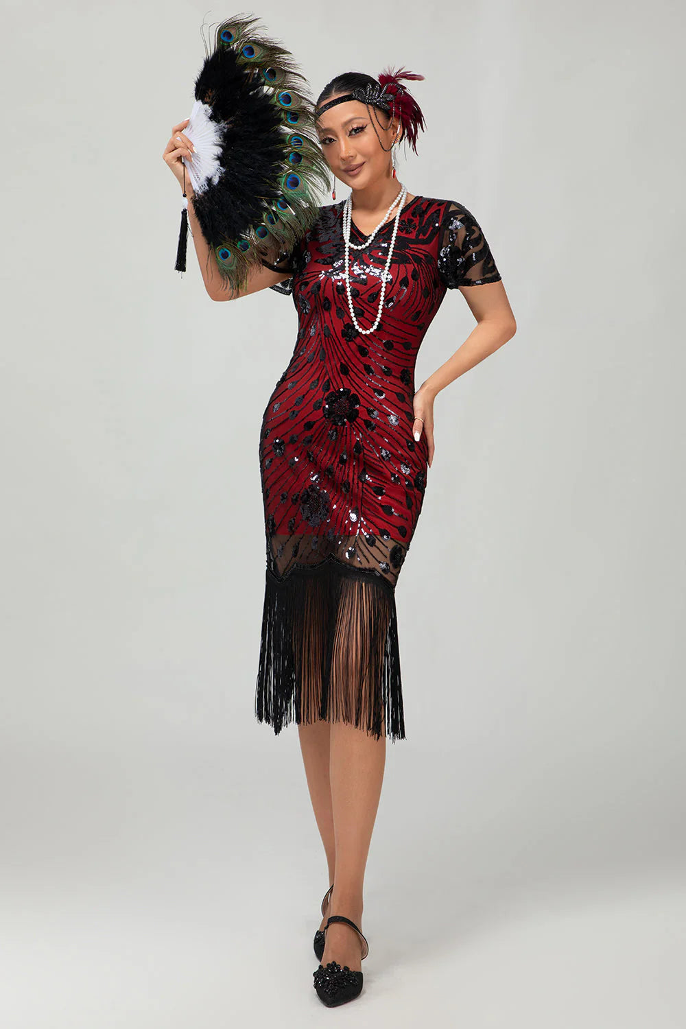 Sparkly Black Golden Gatsby Sequins Short 1920s Dress with Fringes
