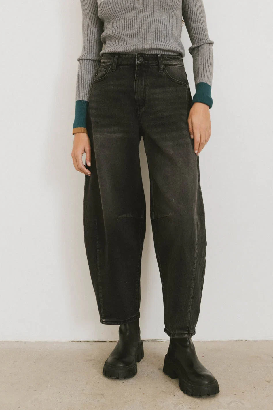 Lex Barrel Jeans in Black FINAL SALE