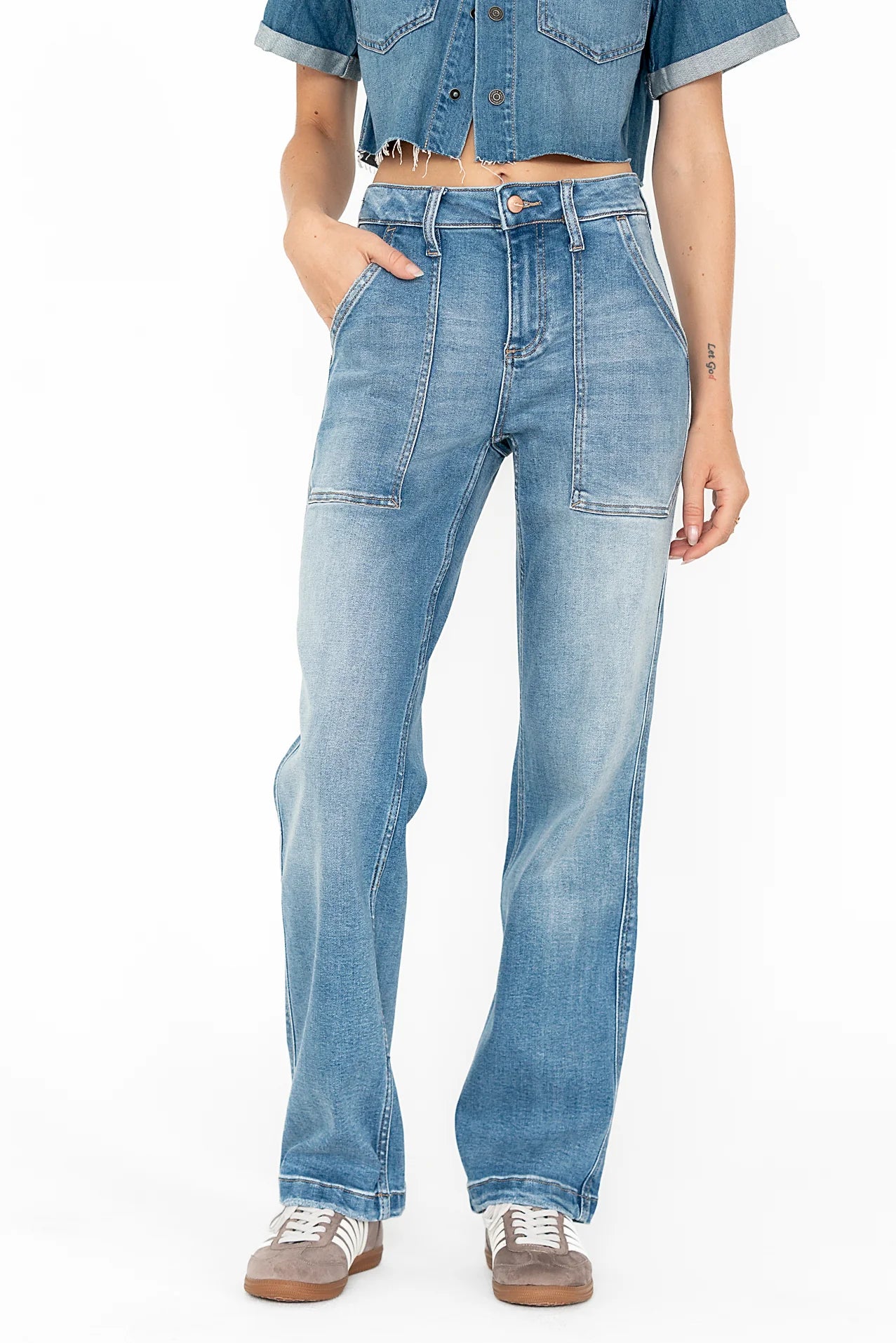 Ariya Straight Leg Jeans