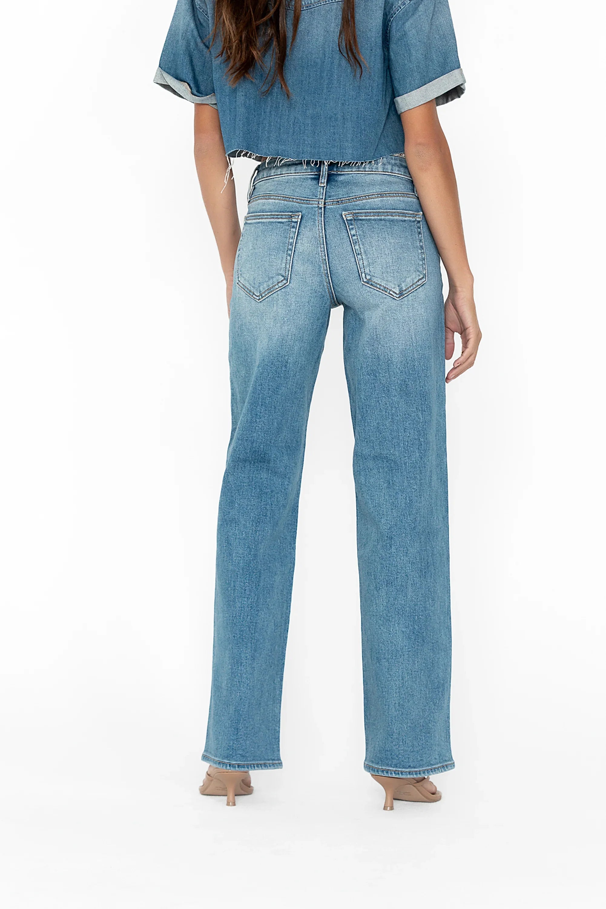 Sloane Wide Leg Jeans in Medium Wash