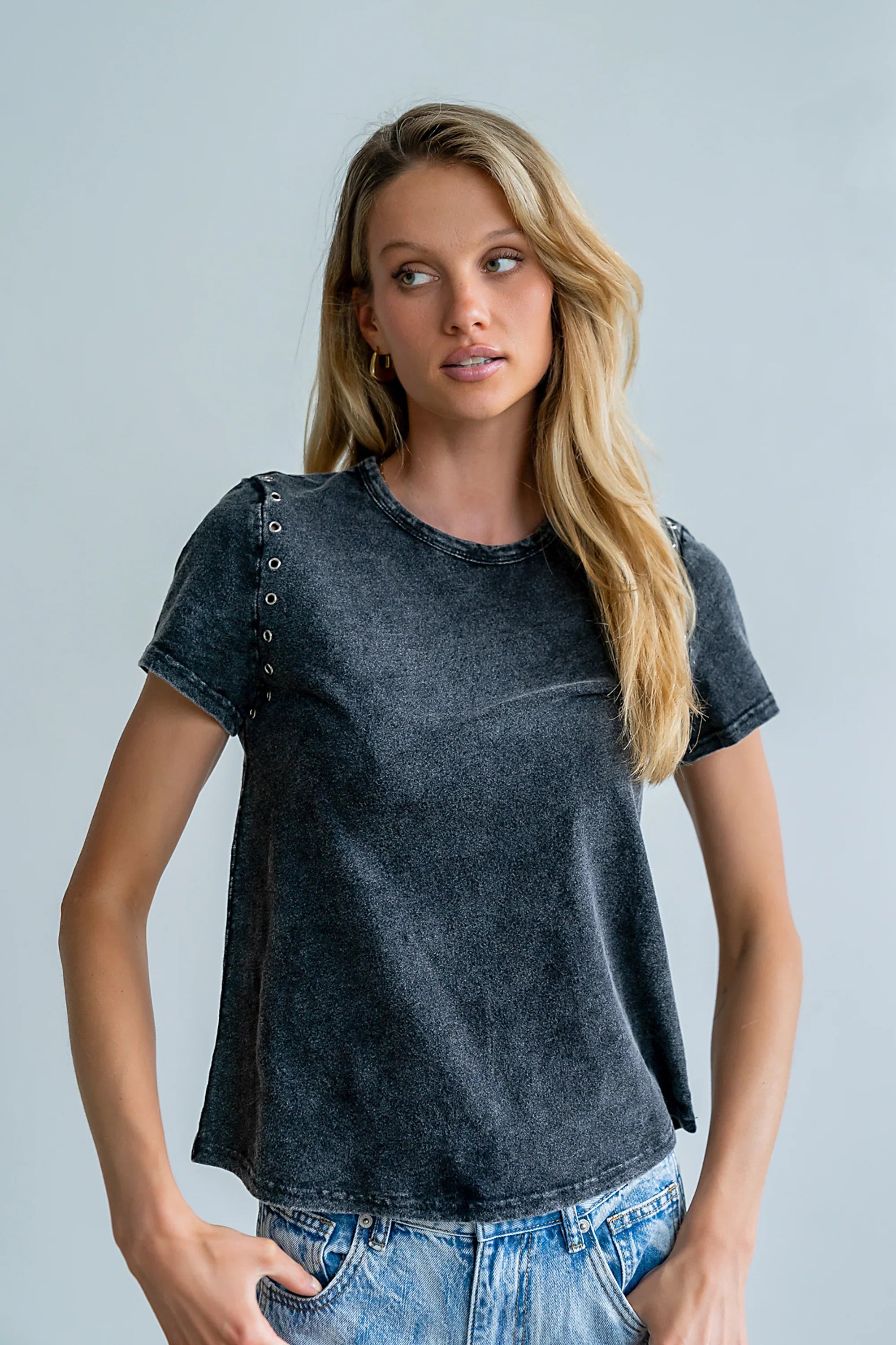 Genesis Grommet Top in Charcoal