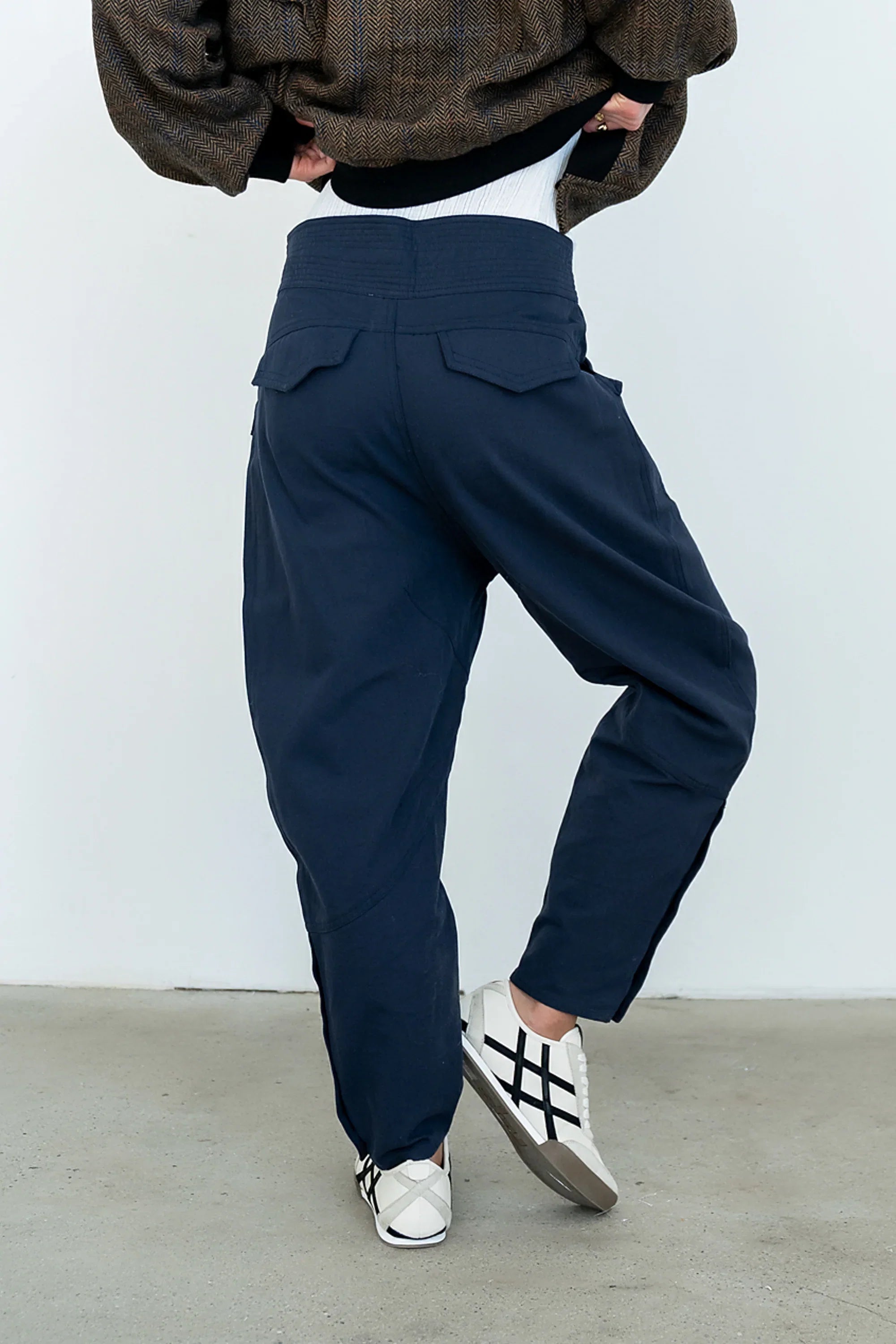 Lennie Cropped Barrel Pants