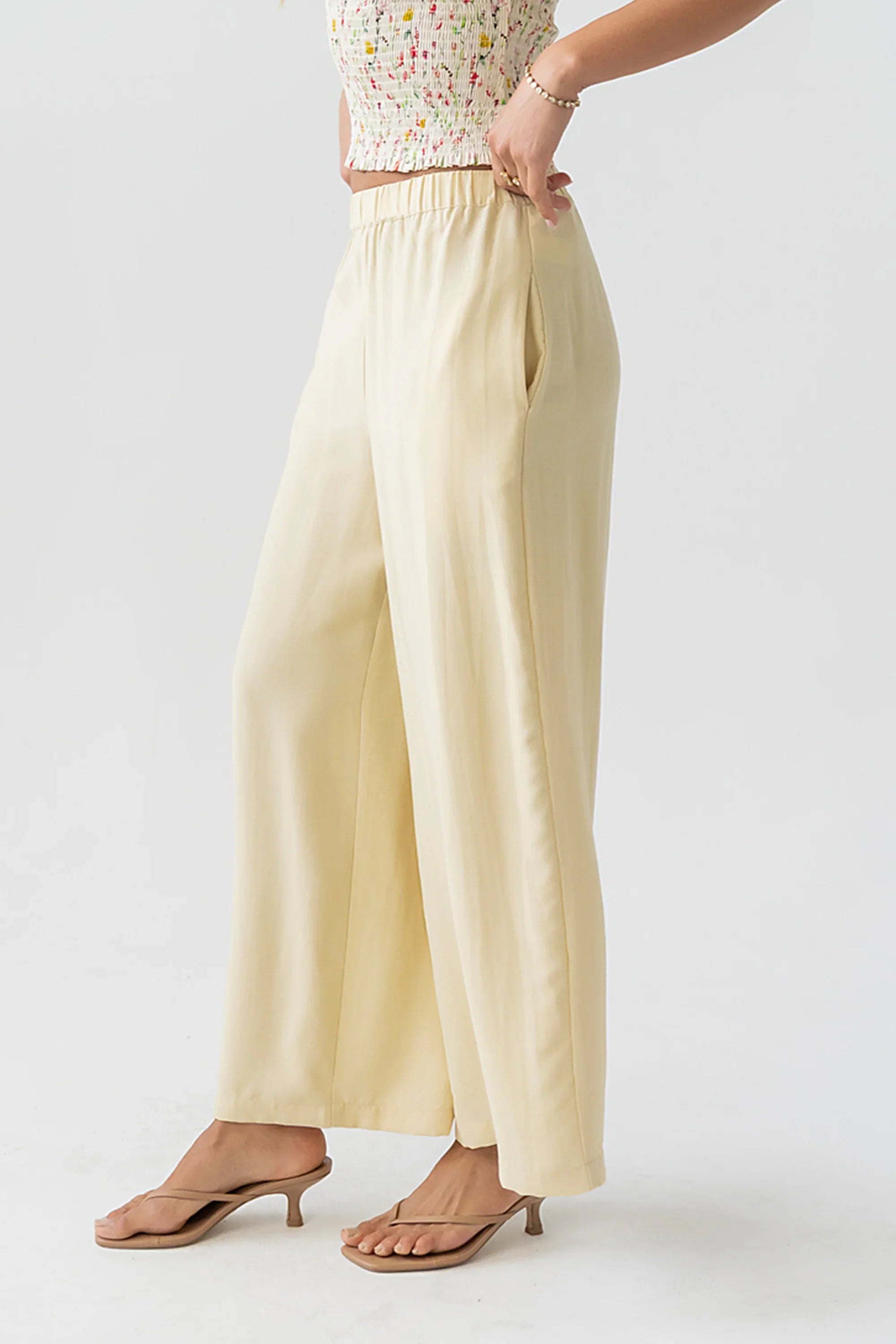 Lee Wide Leg Pants in Yellow