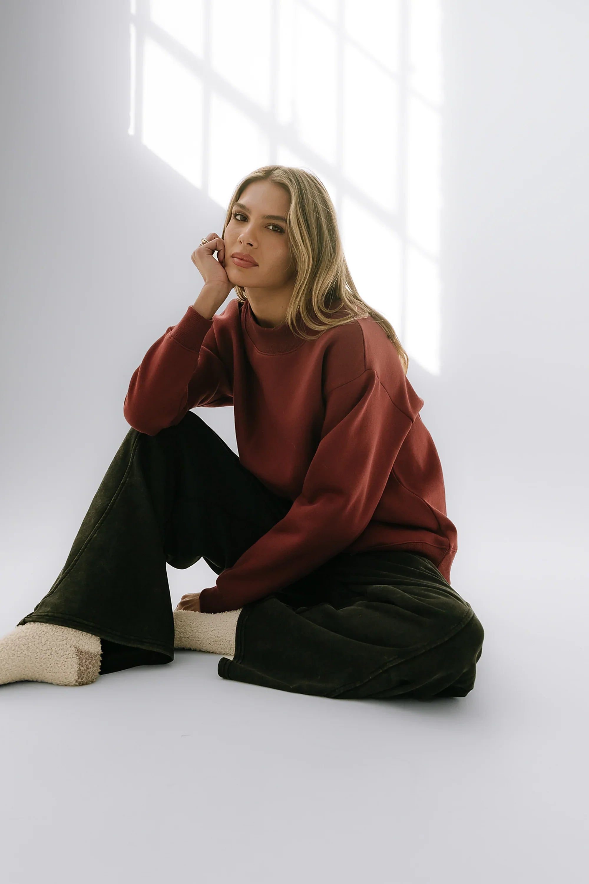 Marie Oversized Sweatshirt in Burgundy