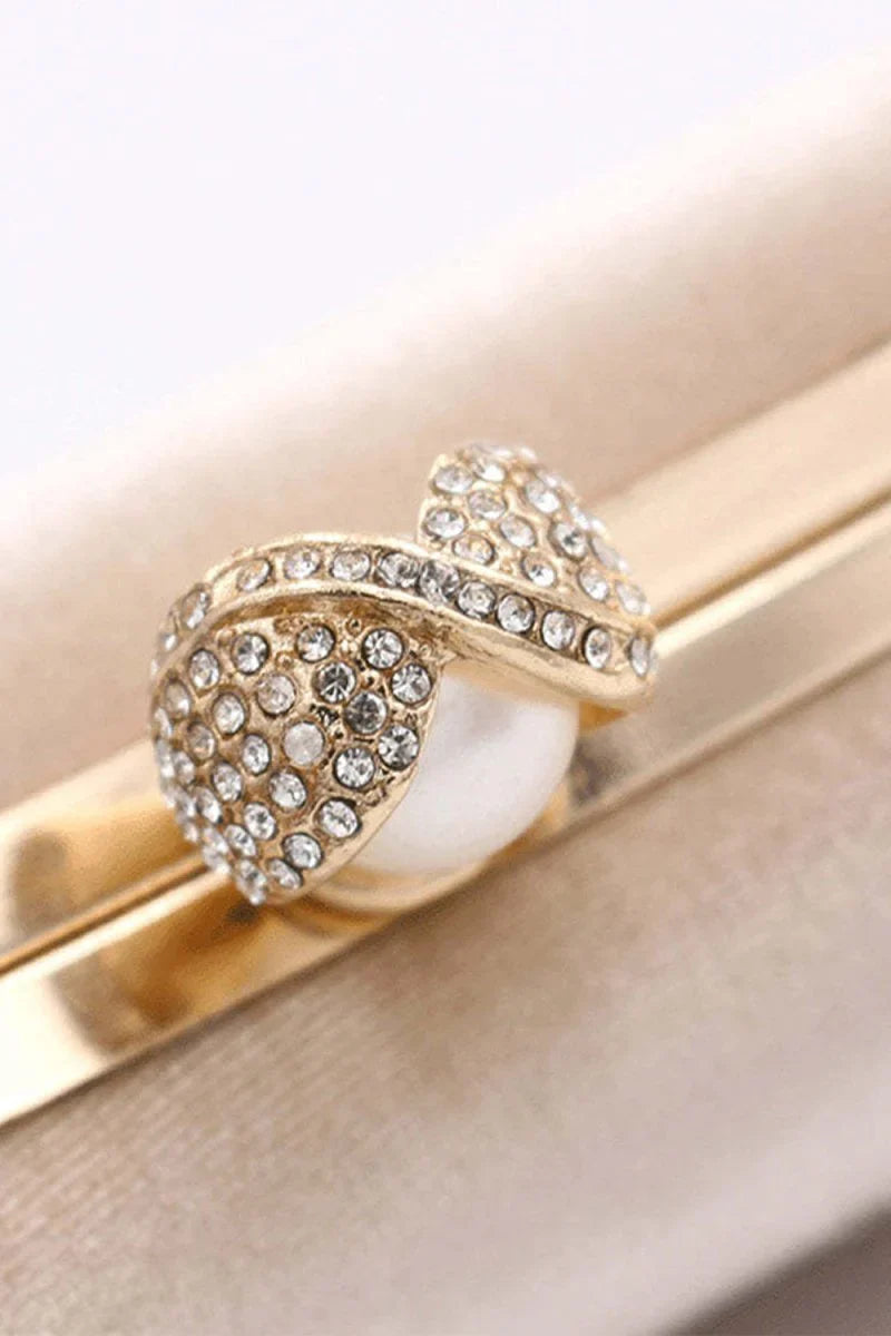 Eye Catching Imitation Velvet Chain Clutch Bag