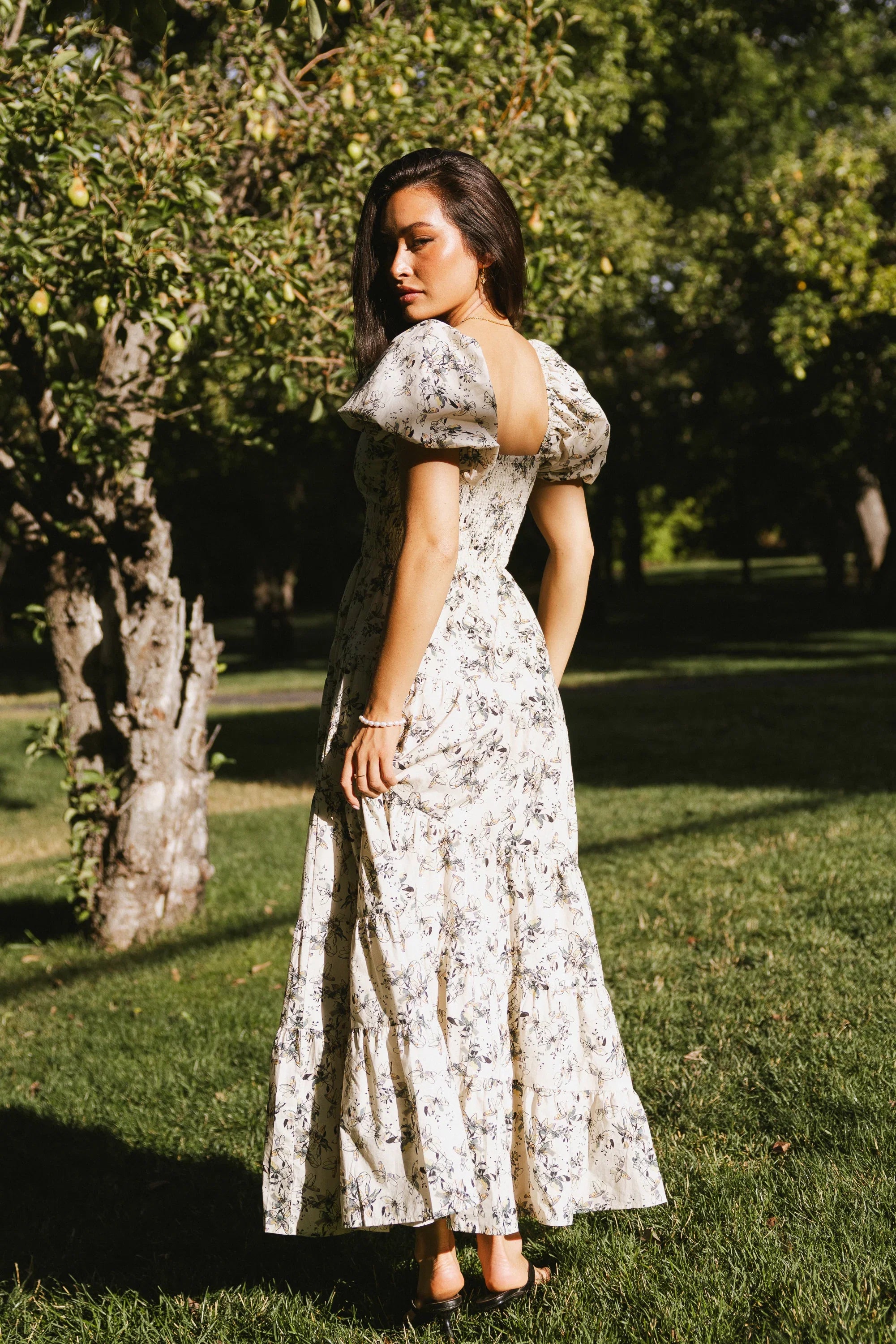 Robbie Floral Midi Dress in Beige
