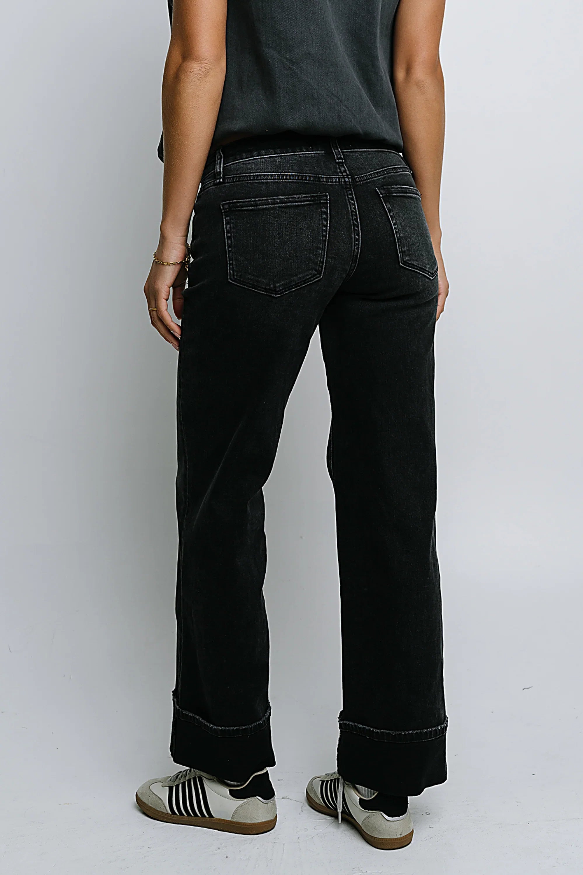 Marcia Cuffed Baggy Jeans in Faded Black