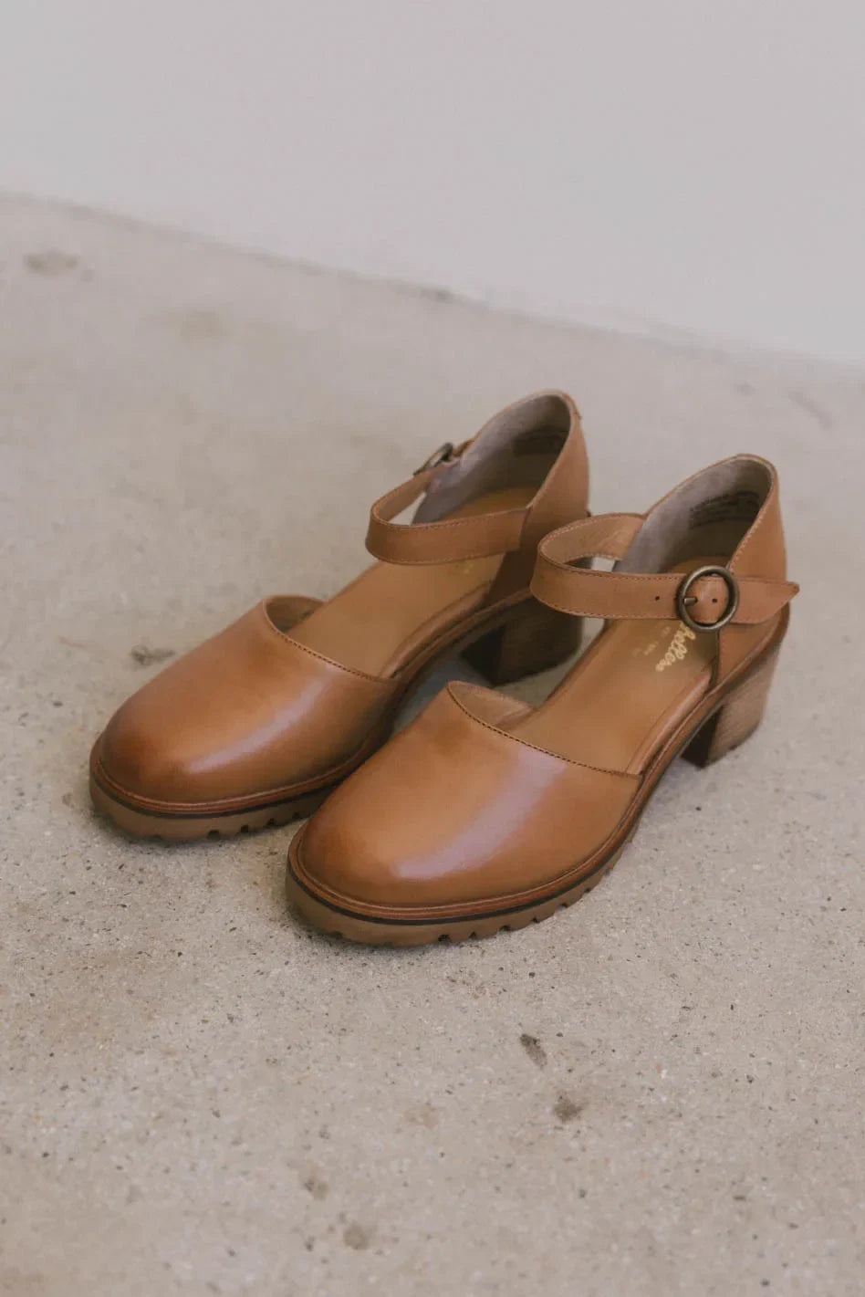 Seychelles Lock and Key Heel in Tan
