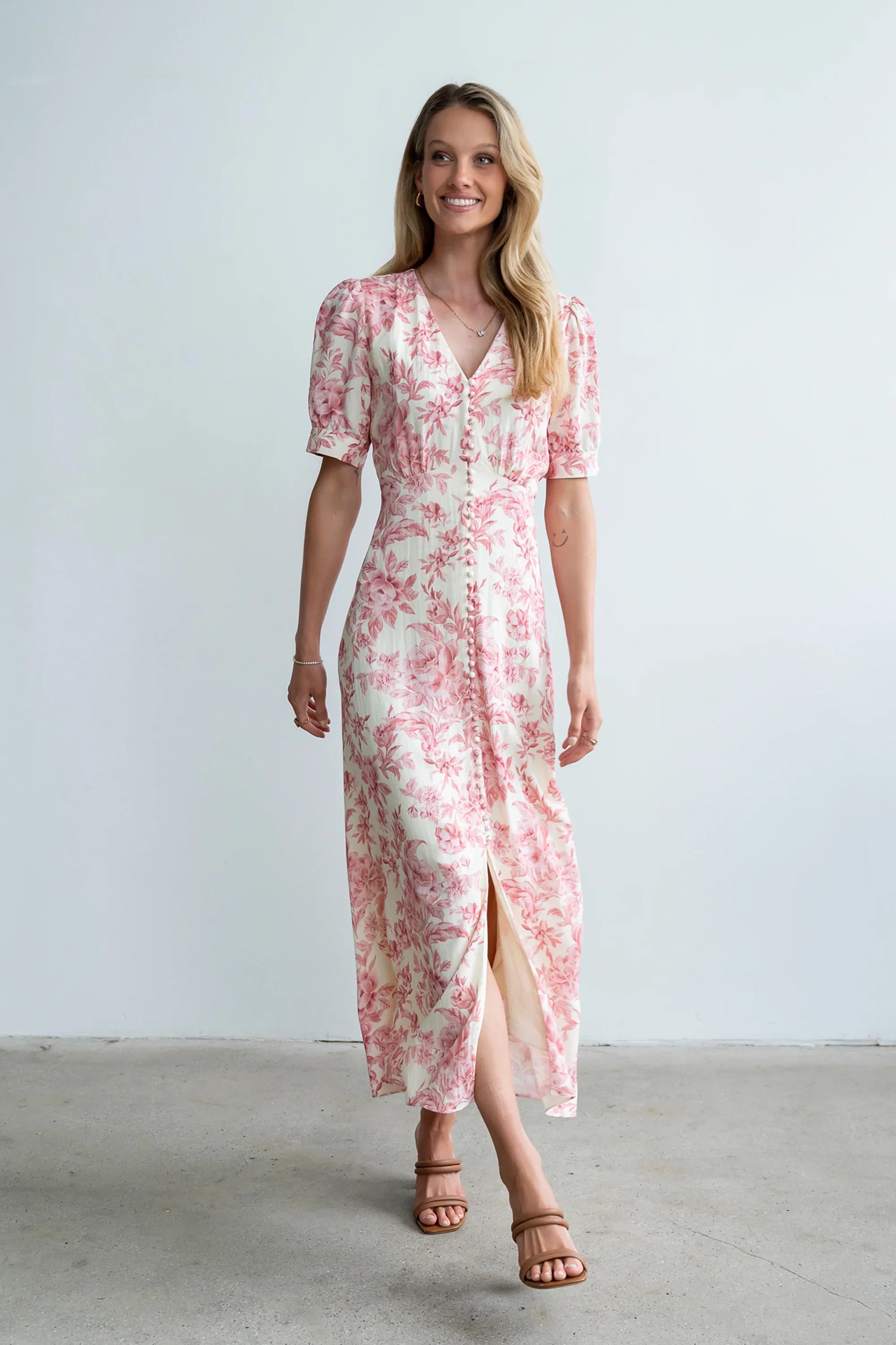 Lia Floral Midi Dress in Pink