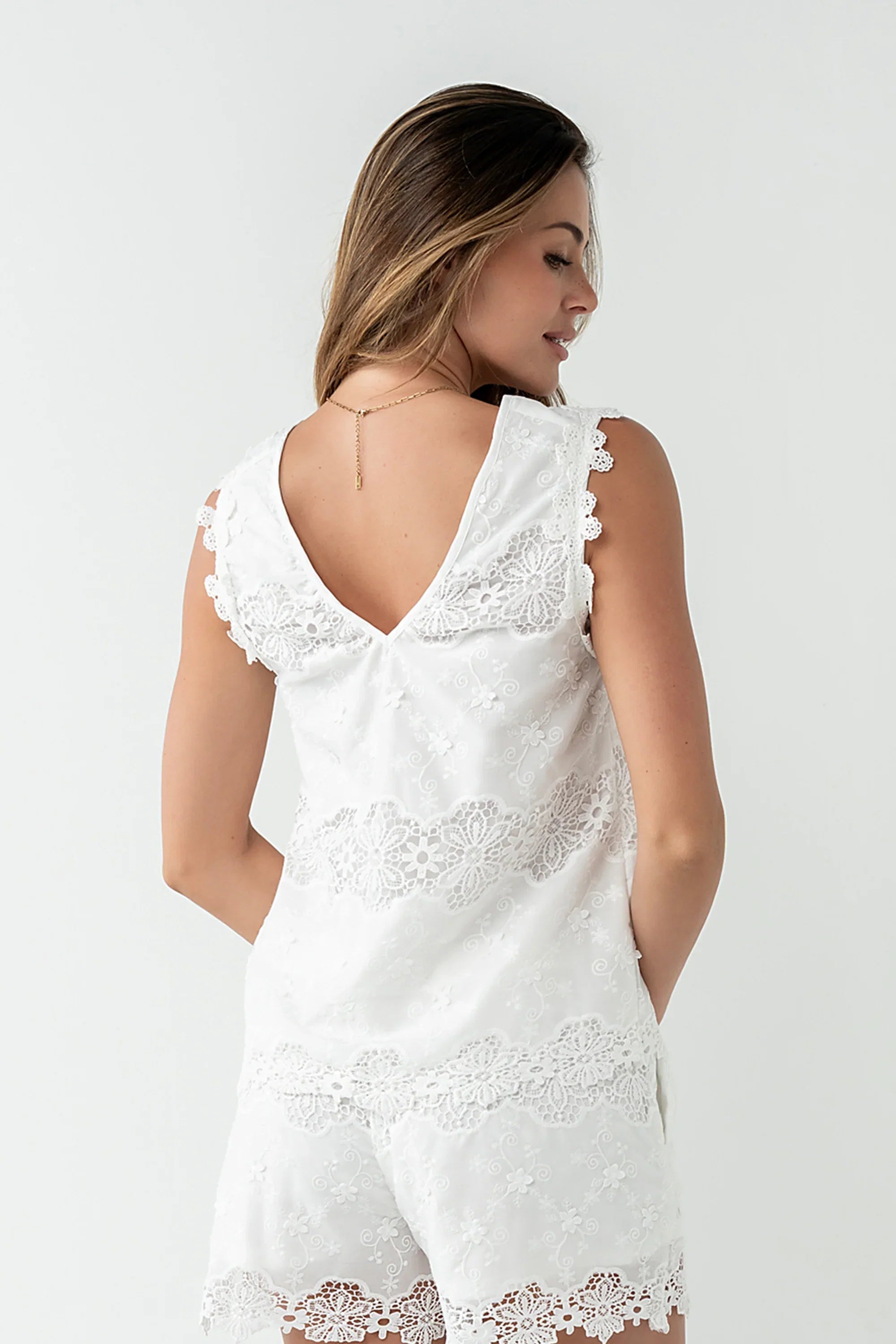 Elliah Embroidered Tank Top