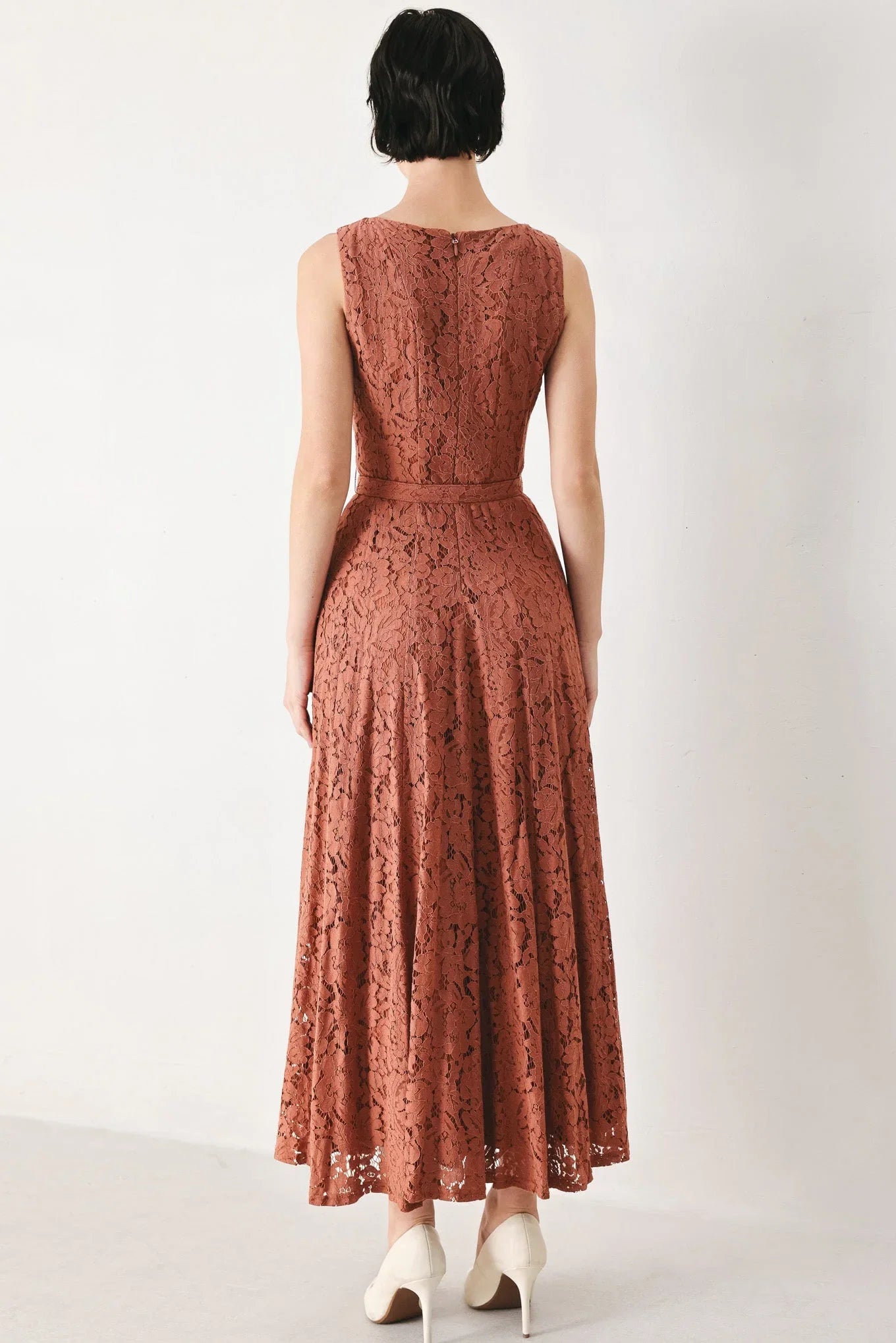 TRUE ROMANCE RUST LACE MIDI DRESS