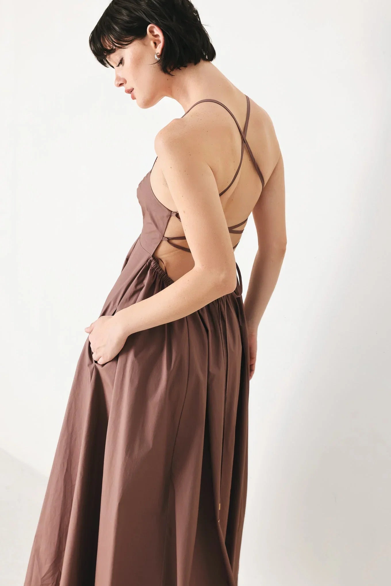PURE LINE OPEN BACK MIDI DRESS