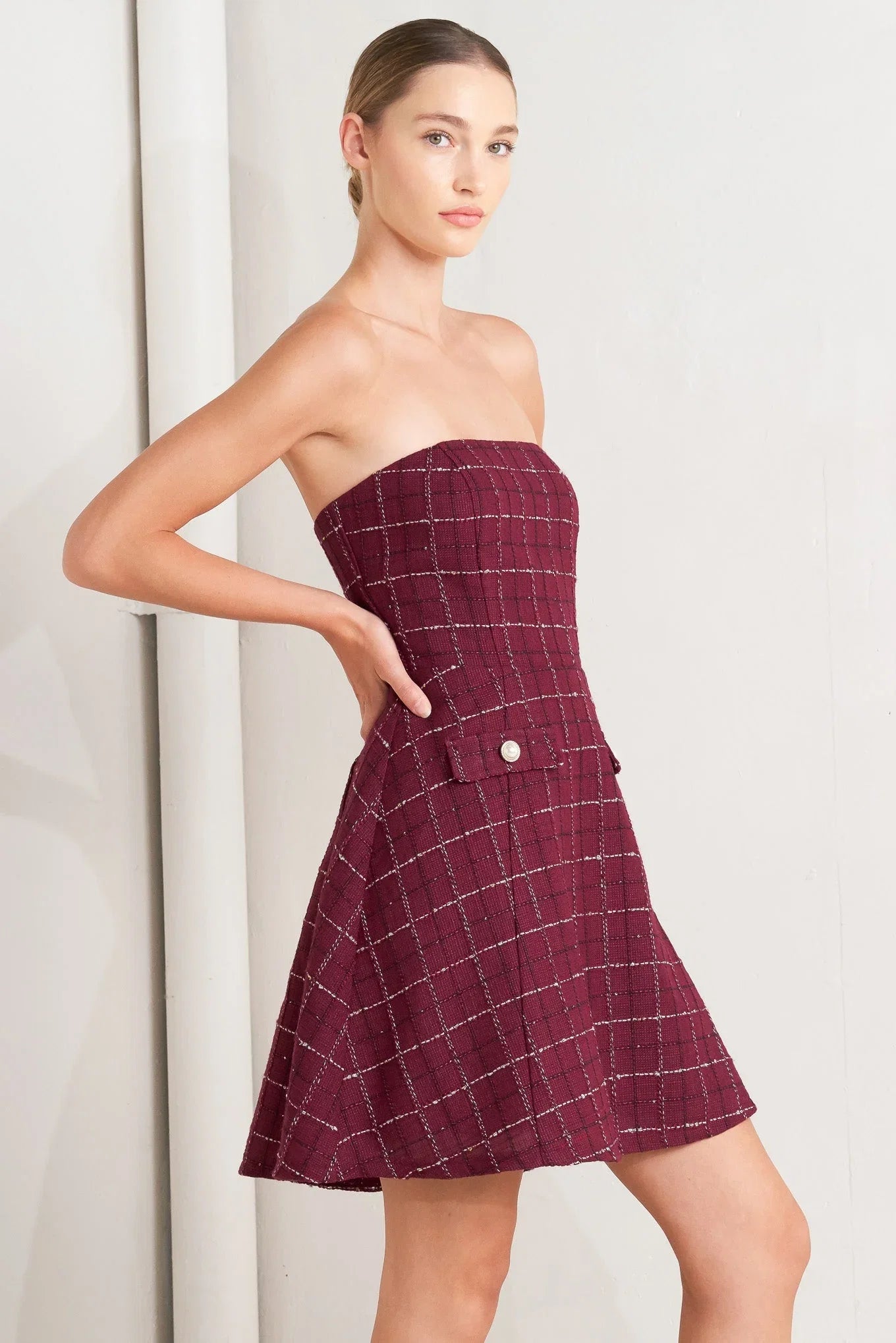 TWEED STRAPLESS MINI DRESS WINE